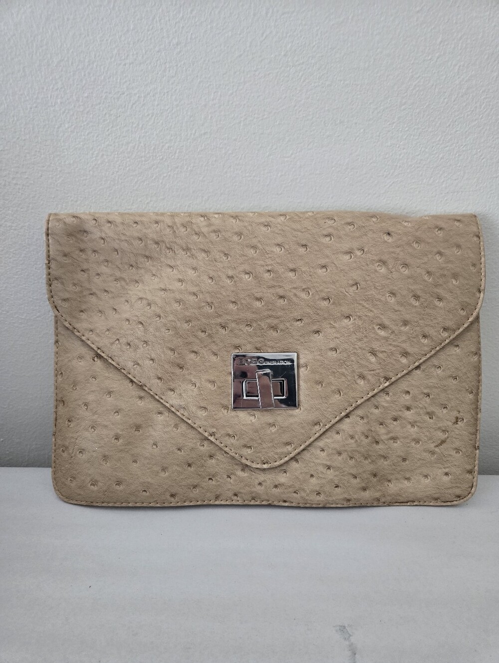 BCBG Tan Ostrich Texture Envelope Clutch Silver Tone Lock Vegan Leather